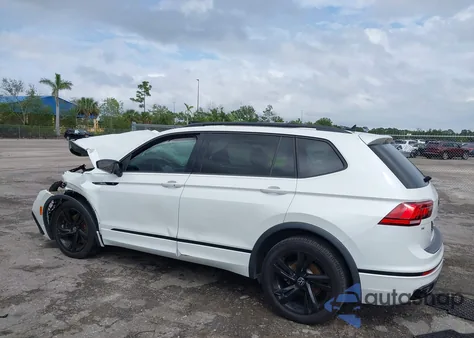 2023 Volkswagen Tiguan 2.0T Se R-Line Black from USA, damaged, VIN 3VVCB7AX4PM122929